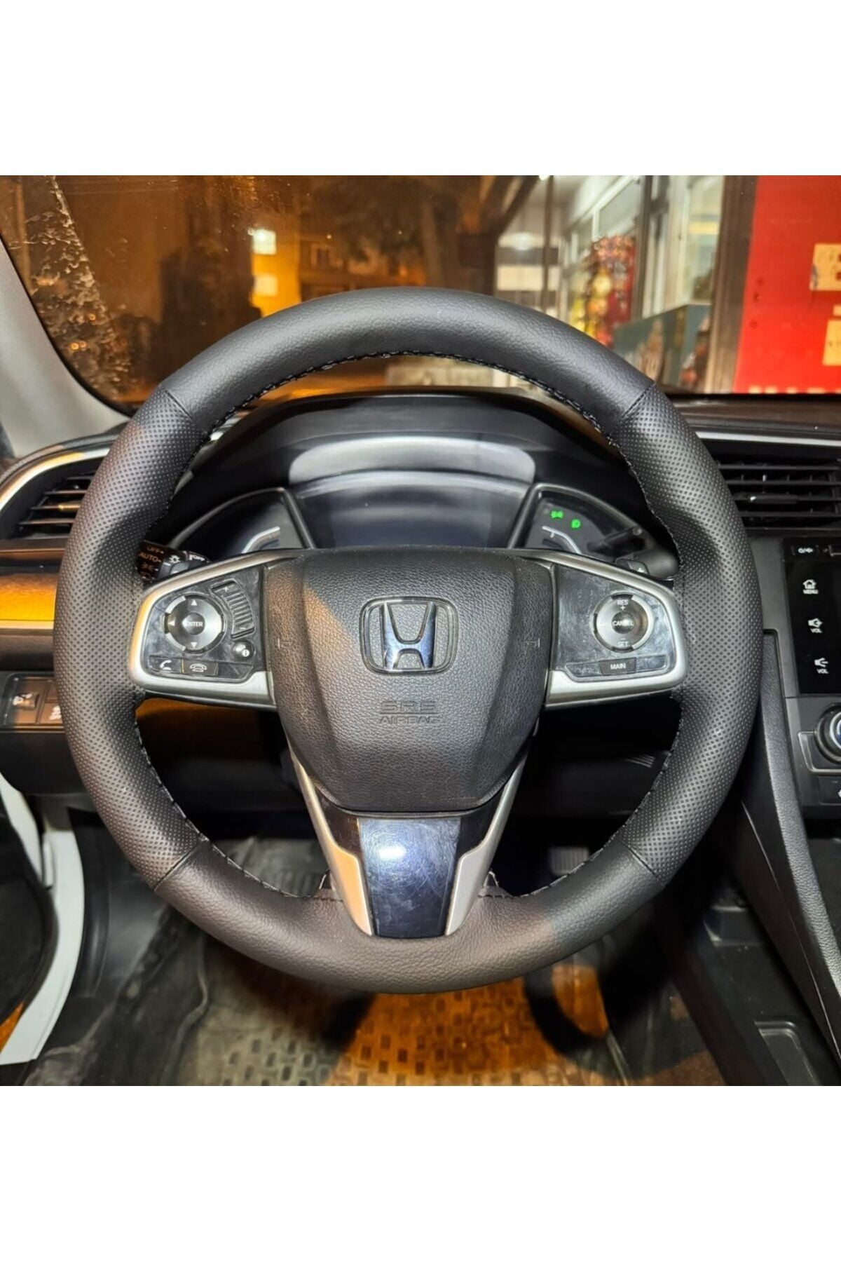 DİKİŞLİ DİREKSİYON KILIFI SİYAH DERİ NOKTA DERİ SİYAH DİKİŞLİ HONDA CİVİC İÇİN