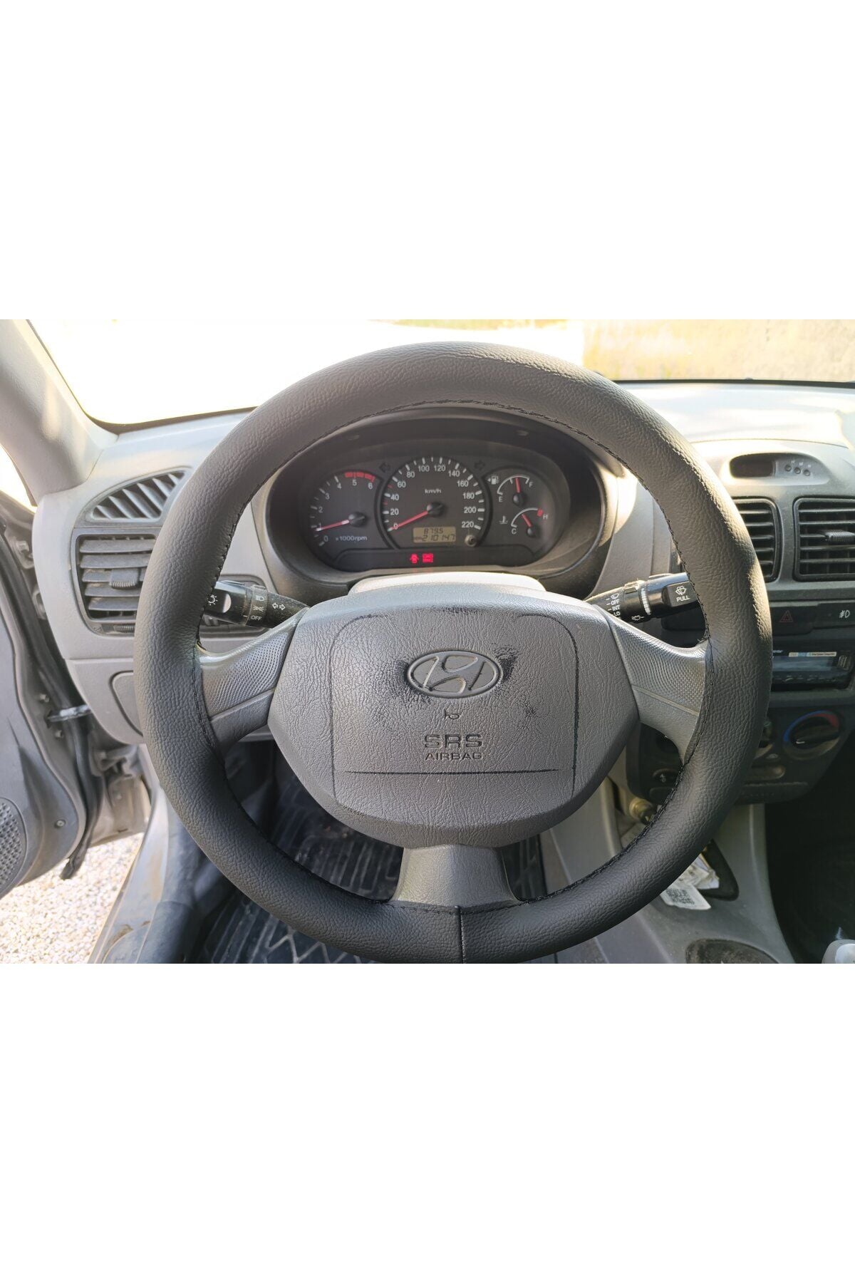 DİKİŞLİ DİREKSİYON KILIFI SİYAH DERİ SİYAH DİKİŞLİ HYUNDAİ ACCENT ADMİRE İÇİN