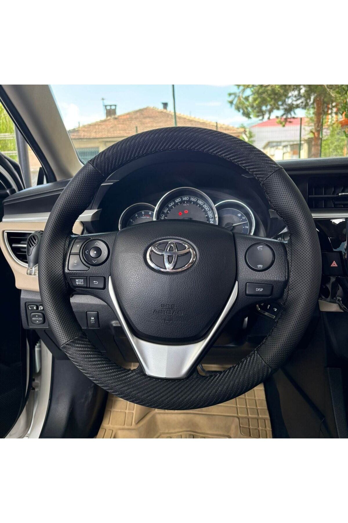 DİKİŞLİ DİREKSİYON KILIFI KARBON / NOKTA DERİ SİYAH DİKİŞLİ TOYOTA COROLLA 2002 - 2026 ARASI