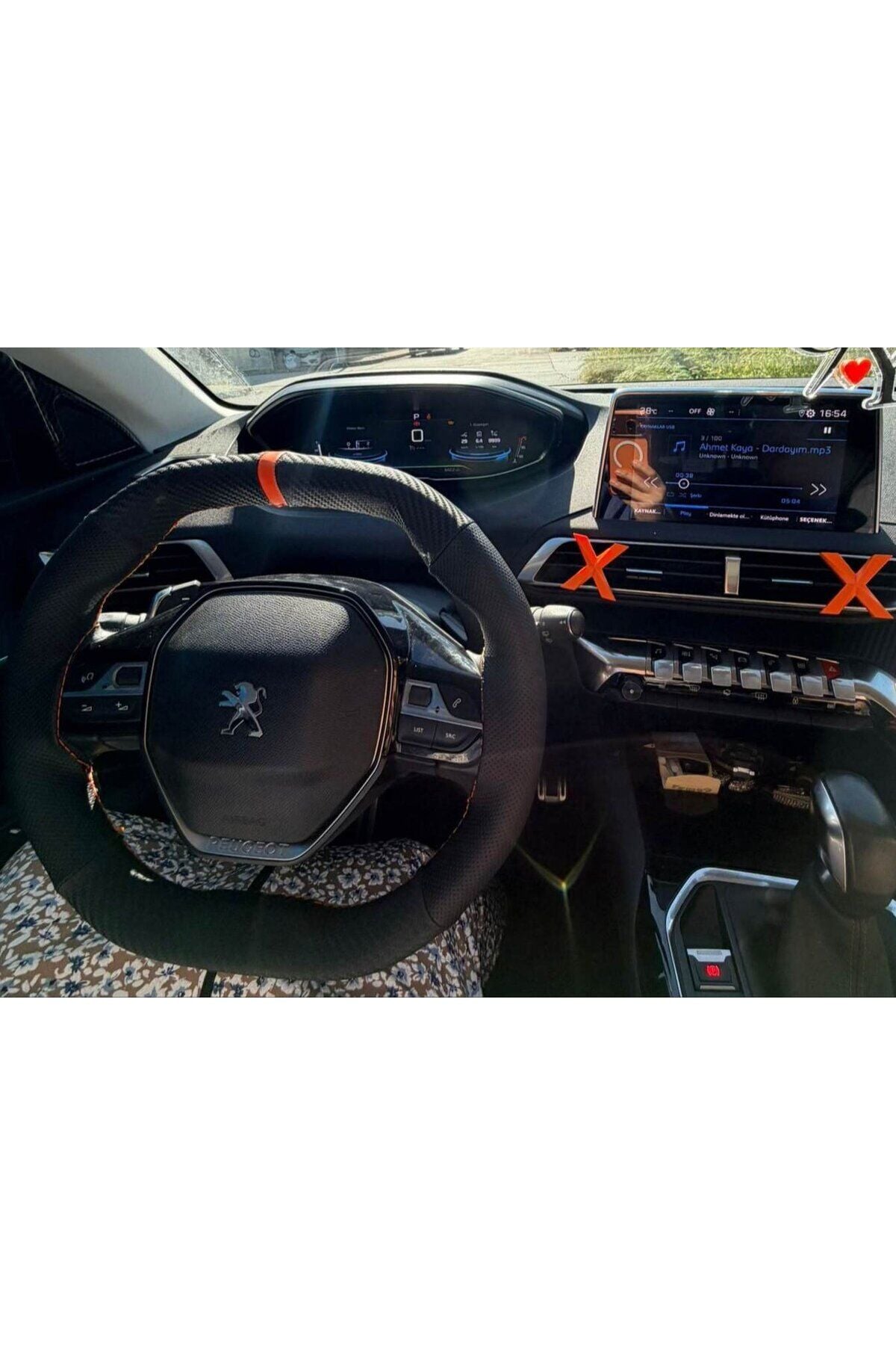 DİKİŞLİ DİREKSİYON KILIFI KARBON / NOKTA DERİ TURUNCU YÜZÜK TURUNCU DİKİŞ PEUGEOT 2008 3008 İÇİN