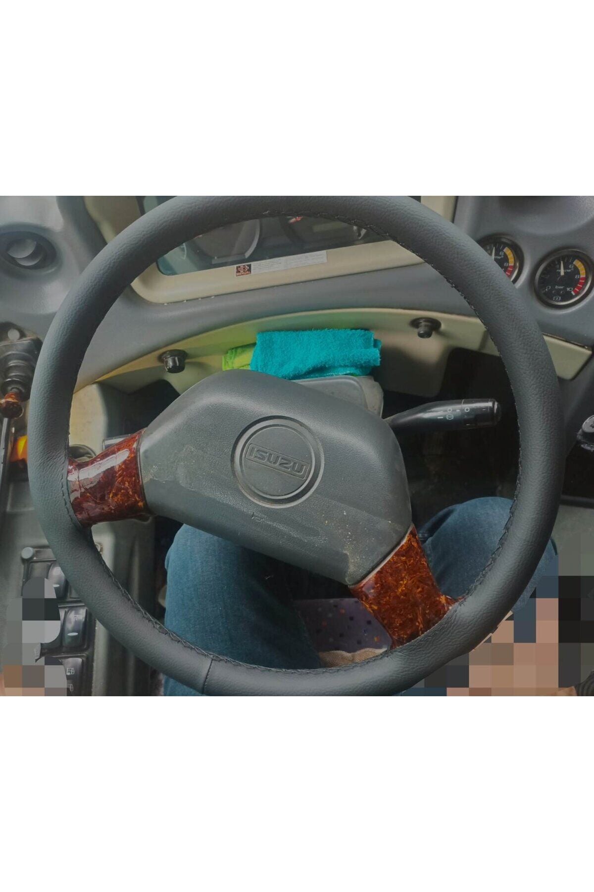 DİKİŞLİ DİREKSİYON KILIFI SİYAH DERİ SİYAH DİKİŞLİ ISUZU NOVO LUX NOVOCİTİ bu direksiyon için