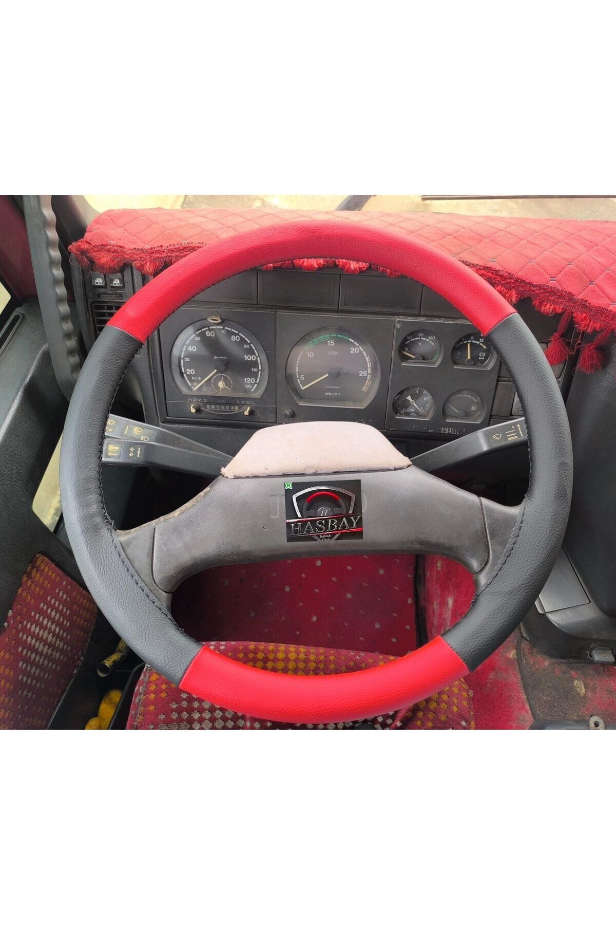 DİKİŞLİ DİREKSİYON KILIFI SİYAH / KIRMIZI DERİ SİYAH DİKİŞ IVECO EUROTECH 2003 KASA (açıklama)