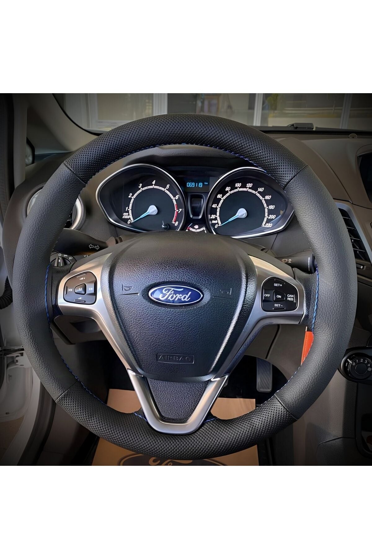 DİKİŞLİ DİREKSİYON KILIFI SİYAH İ.TH.A.L NOKTALI SİYAH DİKİŞLİ FORD CURRİER İÇİN