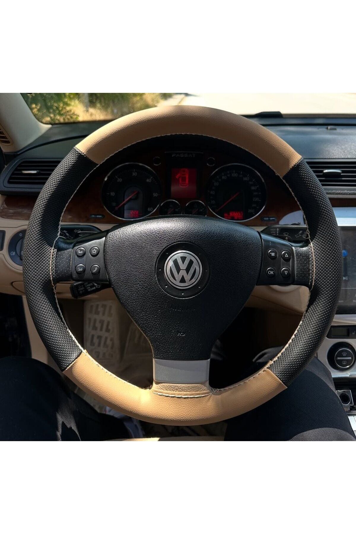 DİKİŞLİ DİREKSİYON KILIFI NOKTALI TABA BEJ DİKİSLİ VW PASSAT İÇİN