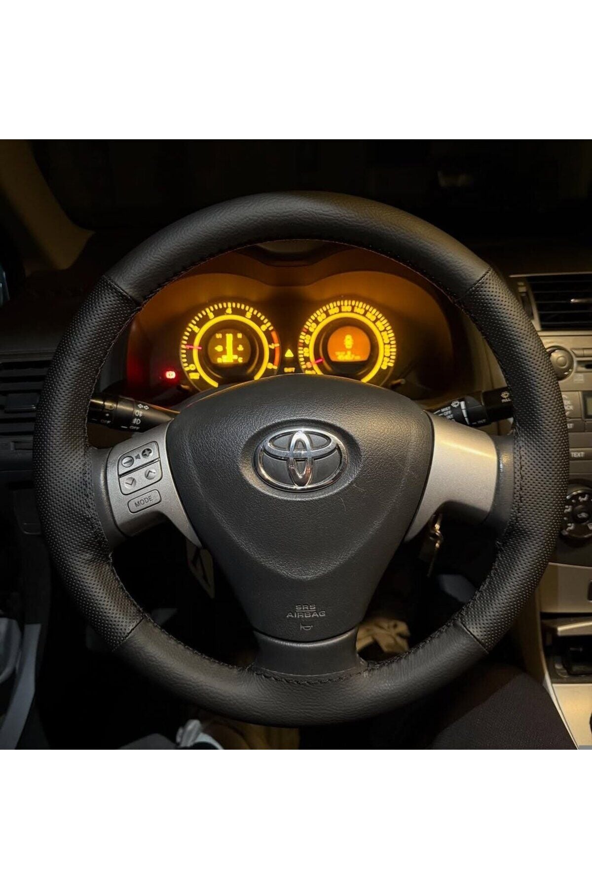 DİKİŞLİ DİREKSİYON KILIFI SİYAH / NOKTALI SİYAH DİKİŞLİ COROLLA YARİS AURİS İÇİN