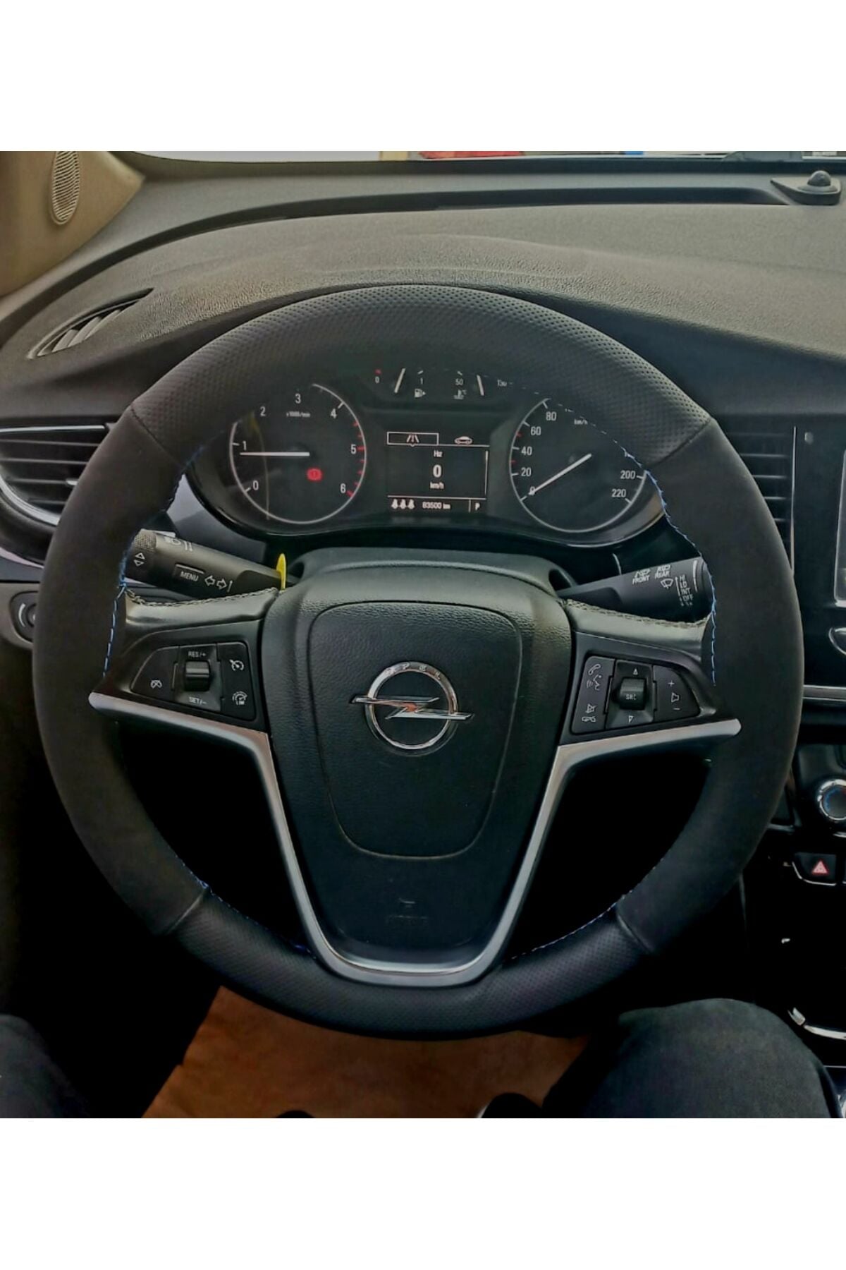 DİKİŞLİ DİREKSİYON KILIFI NOKTALI NUBUK AÇIK MAVİ DİKİŞLİ OPEL MOKKA İÇİN