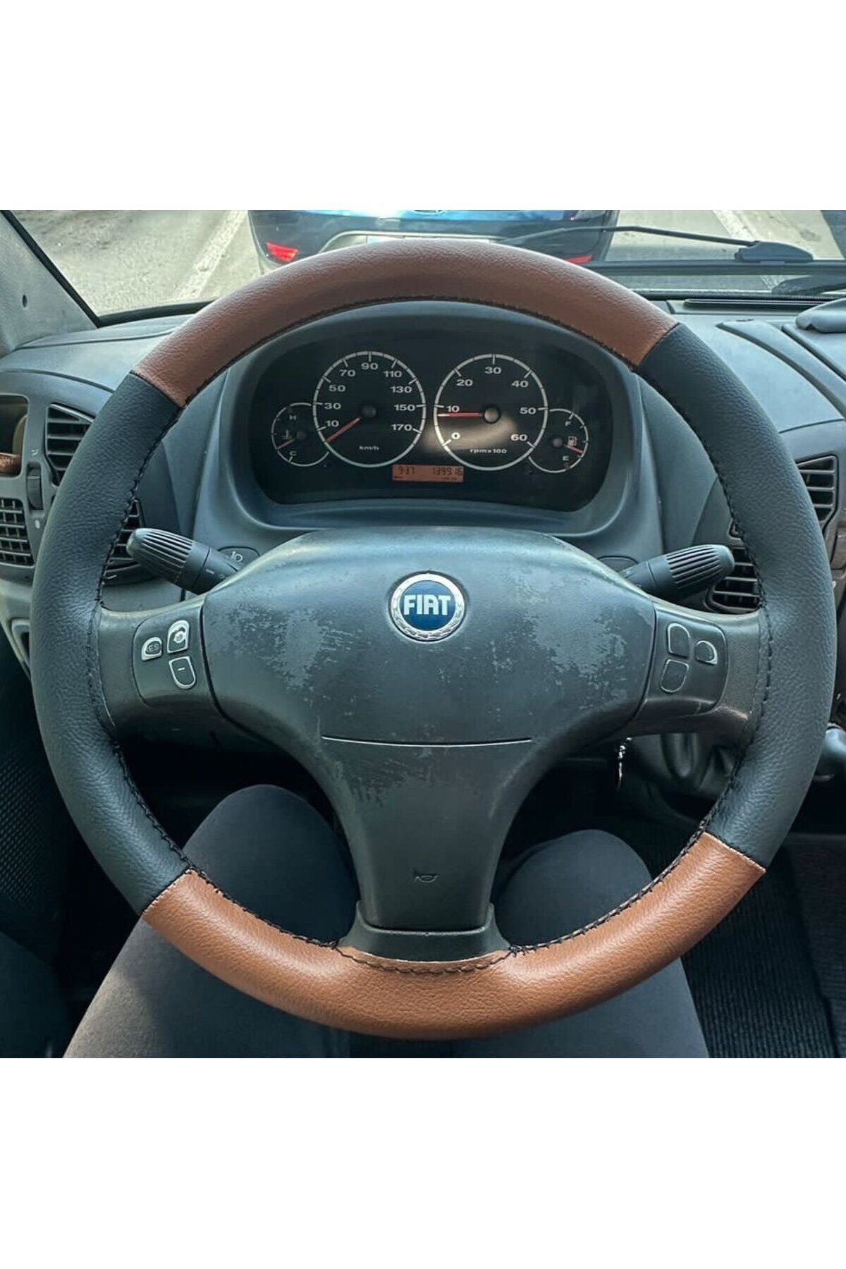 DİKİŞLİ DİREKSİYON KILIFI TABA / SİYAH SİYAH DİKİŞLİ Fİ.AT DUCATO 2 İÇİN
