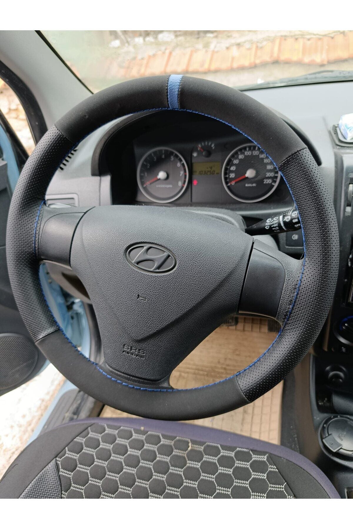 DİKİŞLİ DİREKSİYON KILIFI NOKTALI DERİ NUBUK DERİ MAVİ YÜZÜK MAVİ DİKİŞLİ HYUNDAİ GETZ / ERA İÇİN