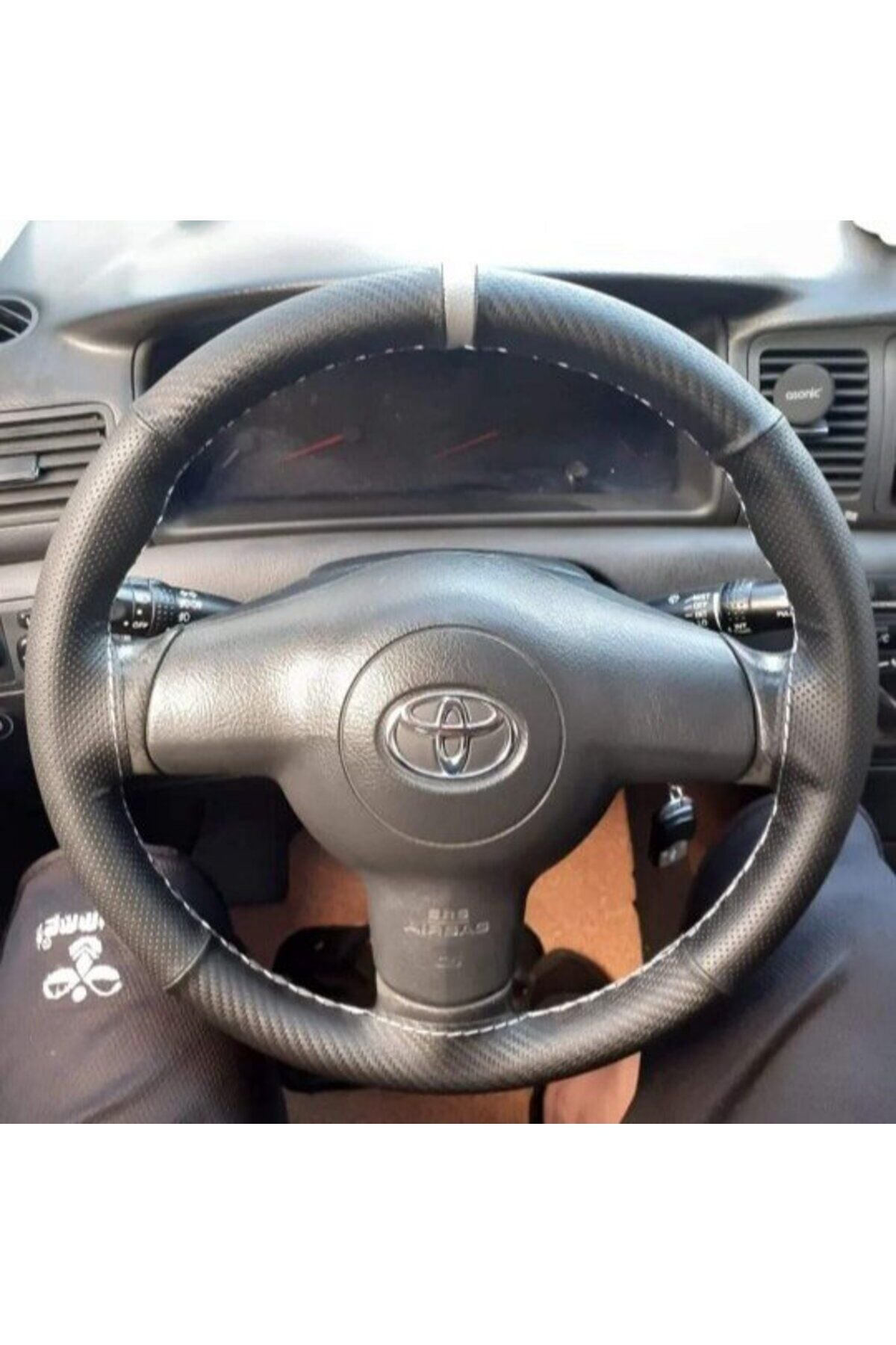 DİKİŞLİ DİREKSİYON KILIFI KARBON / NOKTA GRİ YÜZÜK SİYAH DİKİŞLİ COROLLA 2005-2025 arası