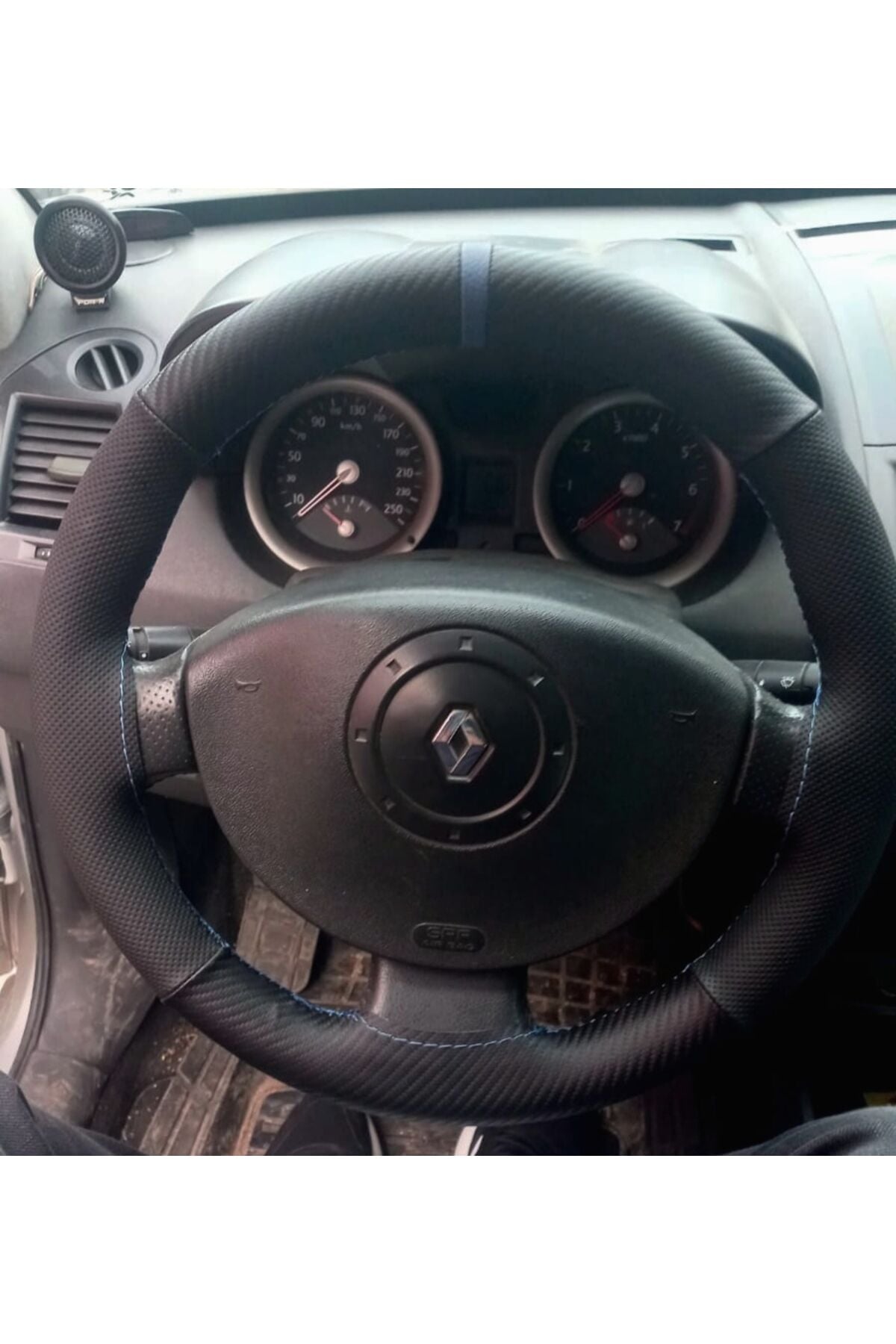 DİKİŞLİ DİREKSİYON KILIFI KARBON DERİ NOKTALI DERİ MAVİ YÜZÜK MAVİ DİKİŞLİ RENO MEGANE 2 İÇİN