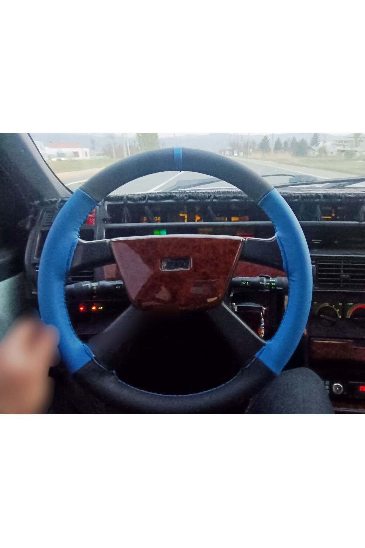 DİKİŞLİ DİREKSİYON KILIFI SİYAH DERİ MAVİ DERİ MAVİ YÜZÜK MAVİ DİKİŞLİ FIAT TEMPRA İÇİN