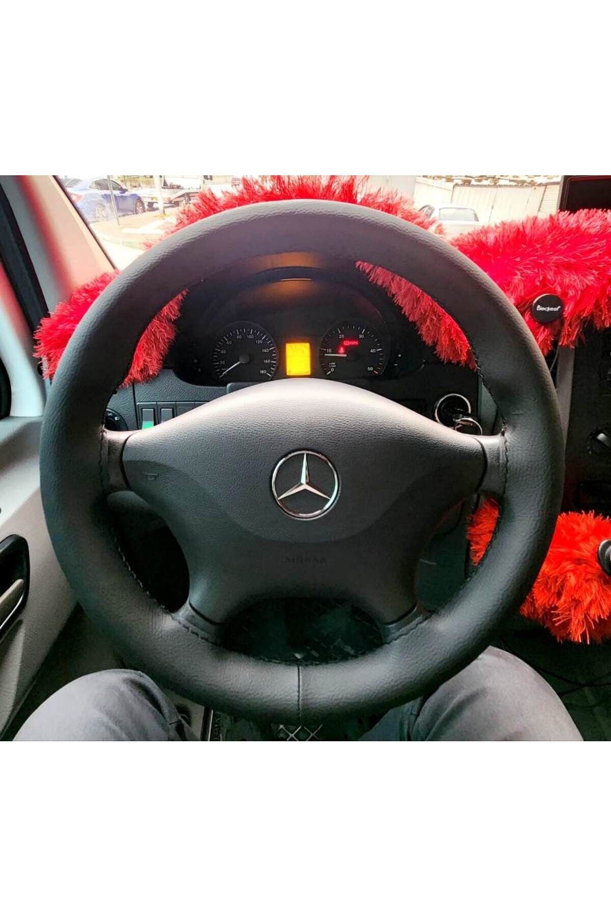 DİKİŞLİ DİREKSİYON KILIFI SİYAH DERİ SİYAH DİKİŞLİ MERCEDES SPRİNTER 2015 SONRASI İÇİN