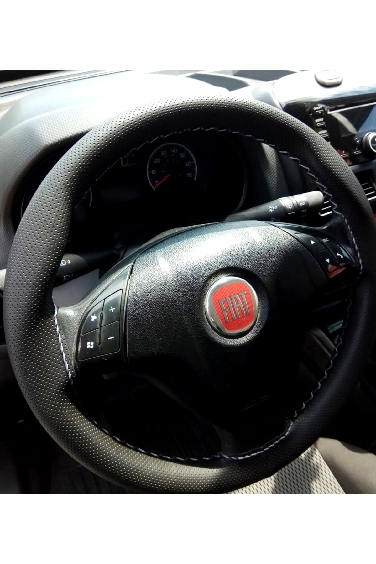 DİKİŞLİ DİREKSİYON KILIFI NOKTALI DERİ GRİ DİKİŞLİ FIAT LİNEA İÇİN