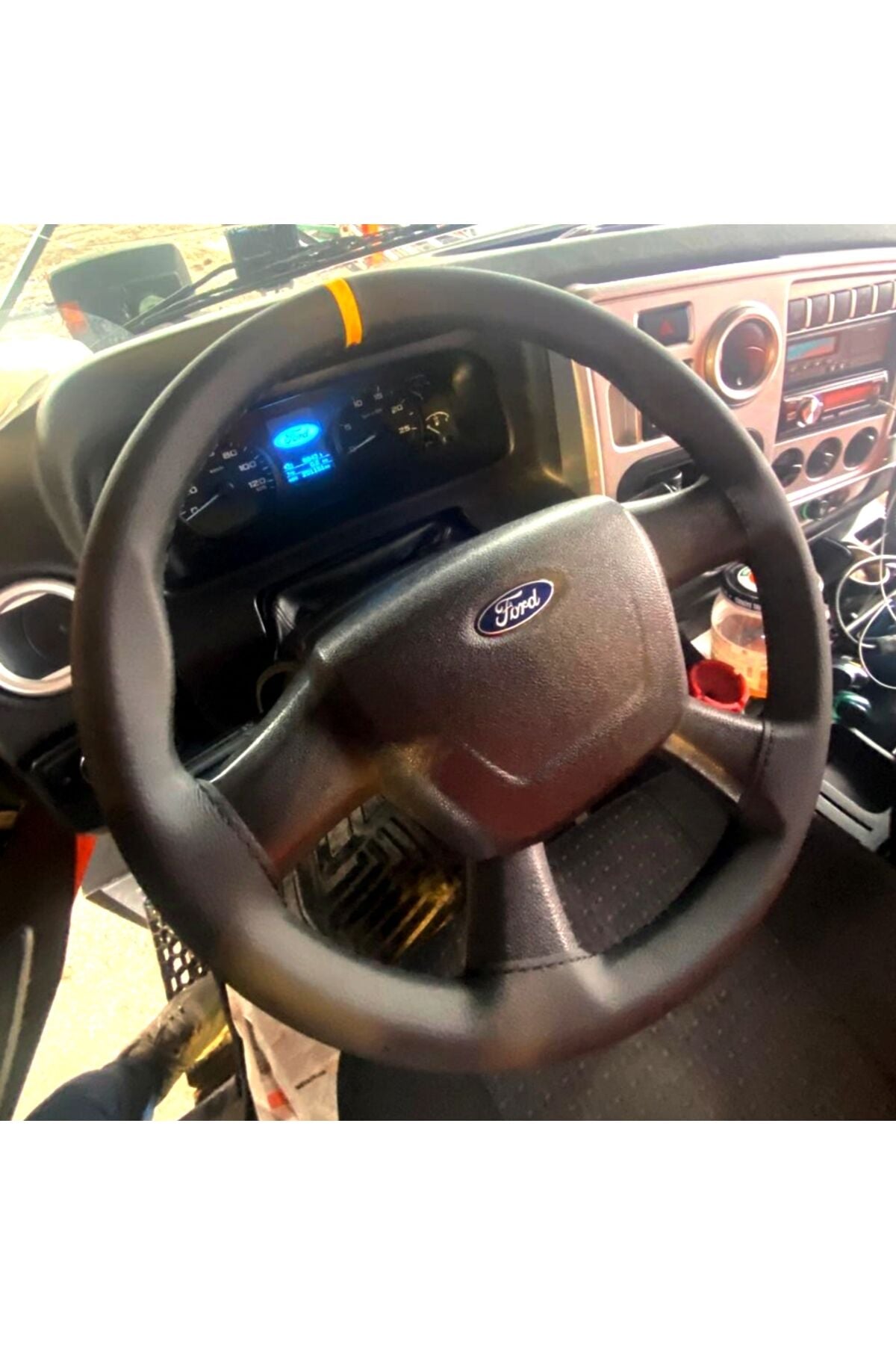 DİKİŞLİ DİREKSİYON KILIFI SİYAH DERİ SARI YÜZÜK SİYAH DİKİŞLİ FORD KAMYON TIR İÇİN