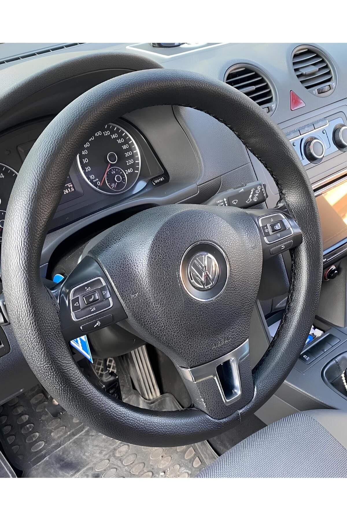 DİKİŞLİ DİREKSİYON KILIFI SİYAH DERİ SİYAH DİKİŞLİ VOLKSWAGEN JETTA İÇİN