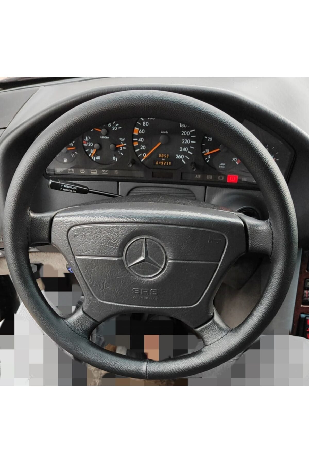 DİKİŞLİ DİREKSİYON KILIFI SİYAH DERİ/DİKİŞLİ 94 MERCEDES E200 İÇİN