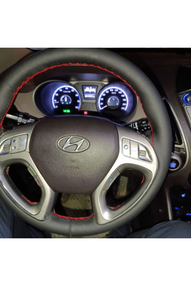 DİKİŞLİ DİREKSİYON KILIFI SİYAH DERİ KIRMIZI DİKİŞLİ HYUNDAI İX35 İÇİN