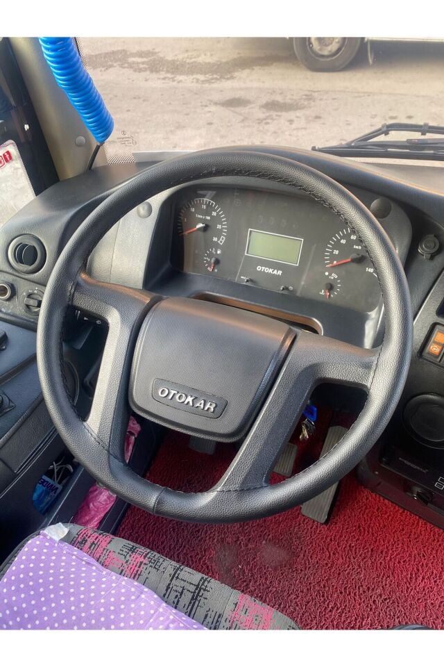 DİKİŞLİ DİREKSİYON KILIFI SİYAH DERİ SİYAH DİKİŞLİ OTOKAR OTOBÜS İÇİN