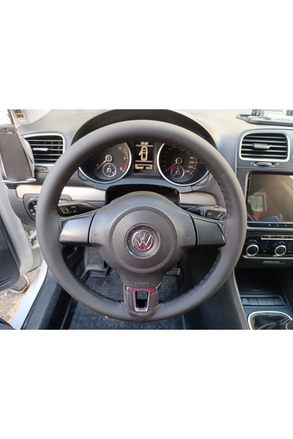 Dikişli Direksiyon Kılıfı Damarlı Siyah Deri Siyah Dikişli Volkswagen Golf İçin