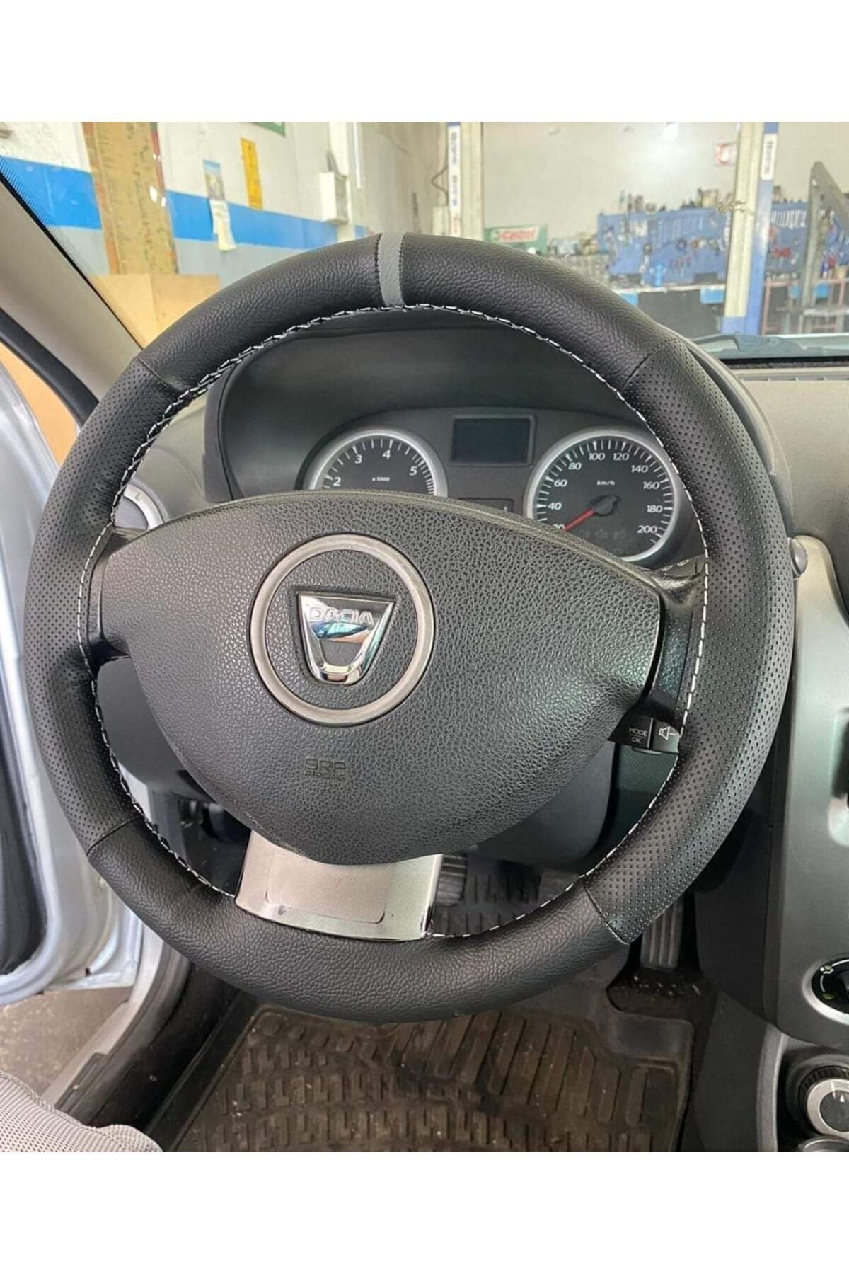 DİKİŞLİ DİREKSİYON KILIFI NOKTALI DAMARLI DERİ GRİ DİKİŞ/YÜZÜK DACIA İÇİN  Uyumlu