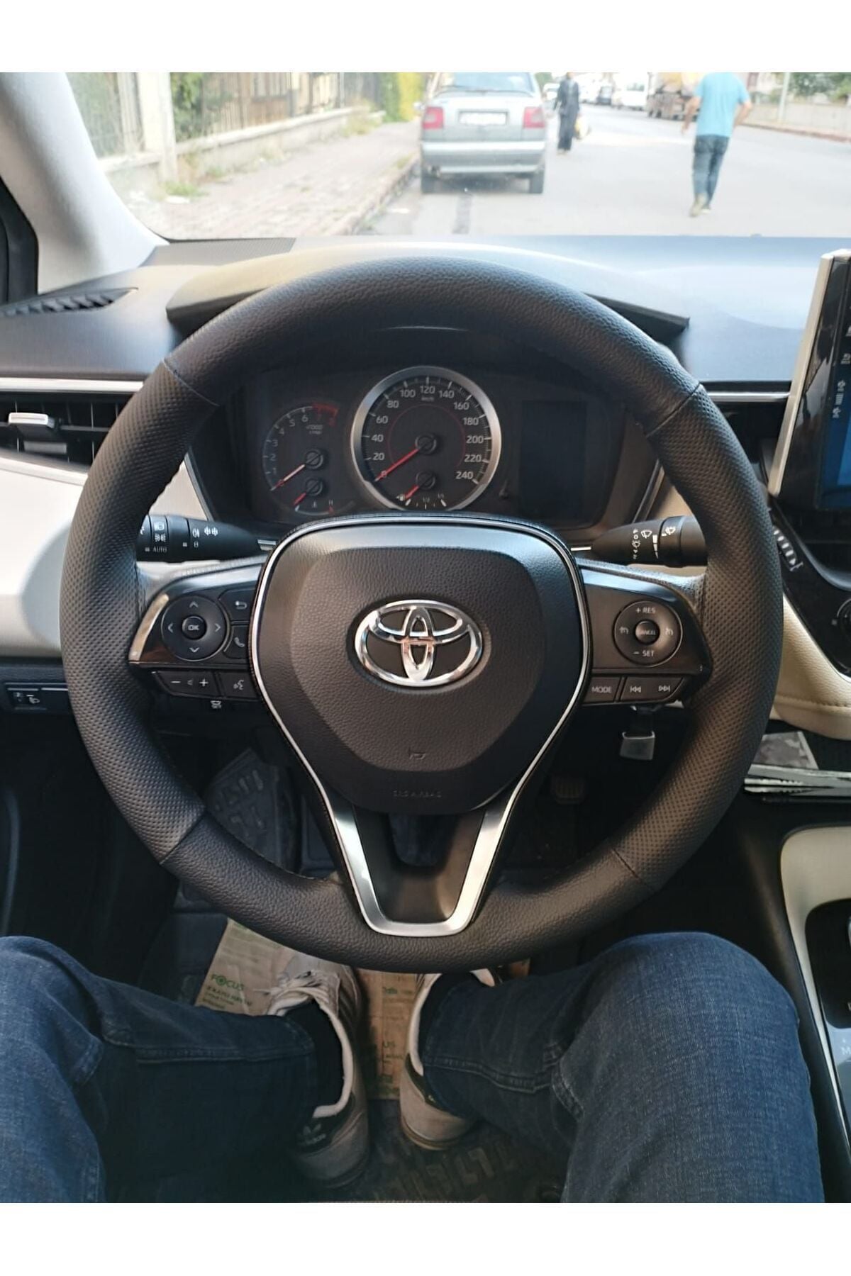 Dikişli Direksiyon Kılıfı Ithal Noktalı Damarlı Siyah Dikişli Corolla İçin